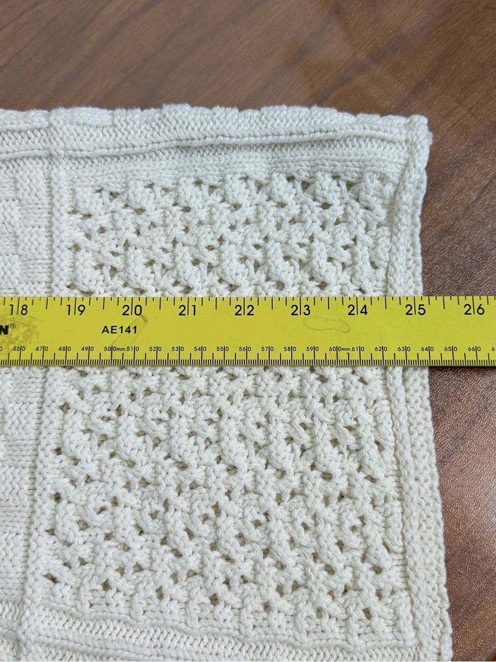 Vintage 90s American Eagle Outfitters Cream Patchwork V-Neck Knit Sweater USA M